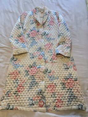 Christian Dior 1960s Housecoat, Robe, Size M, White, Pink Floral, Quilted Satin